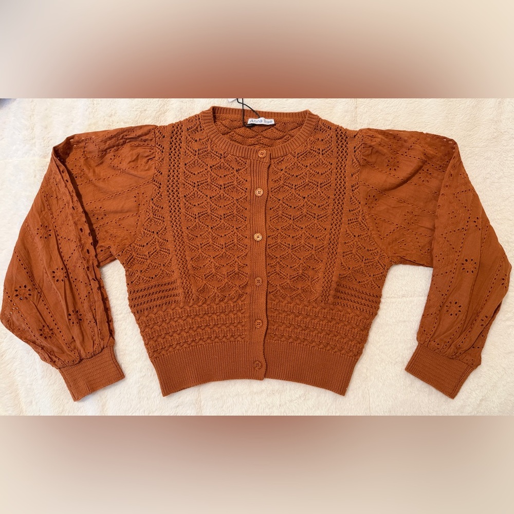 NWT Anna Rae Eyelet Chunky Knit Rust Cardigan for Women.